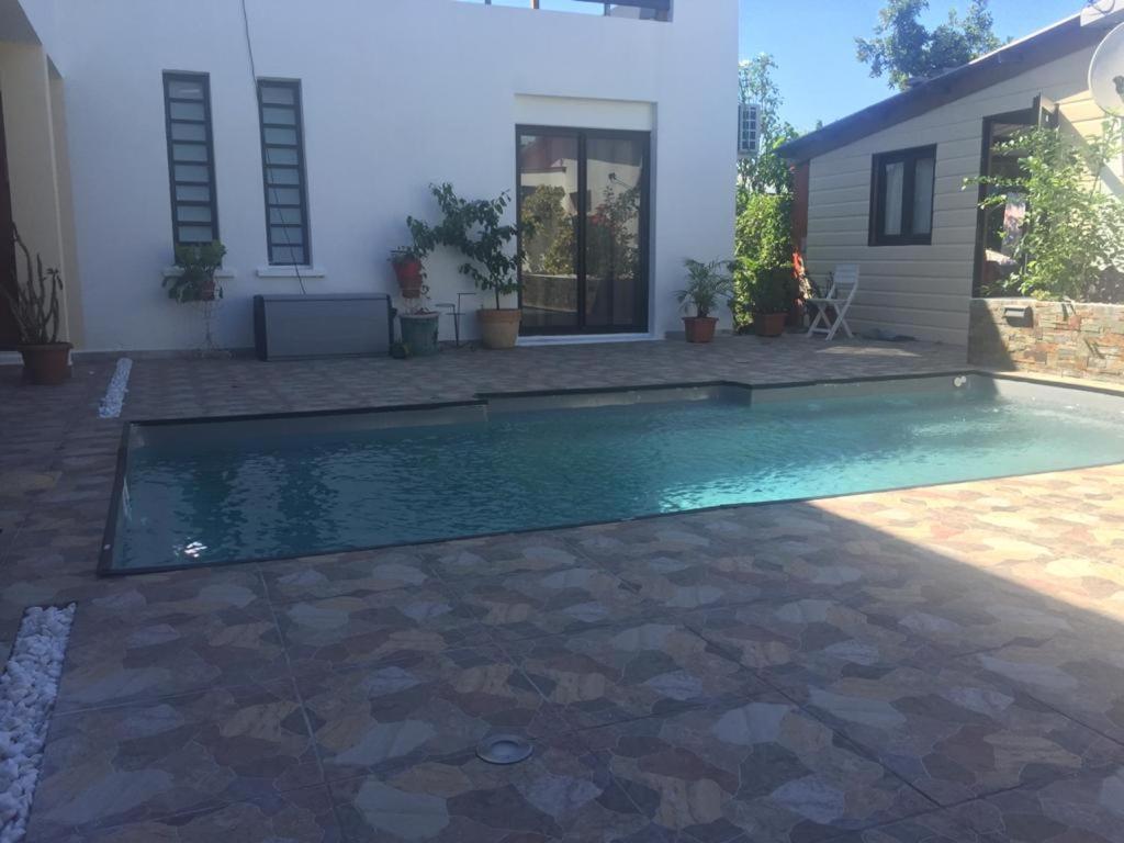 Nicole Residence Avec Piscine Chauffee & Jacuzzi Saint-Andre Εξωτερικό φωτογραφία
