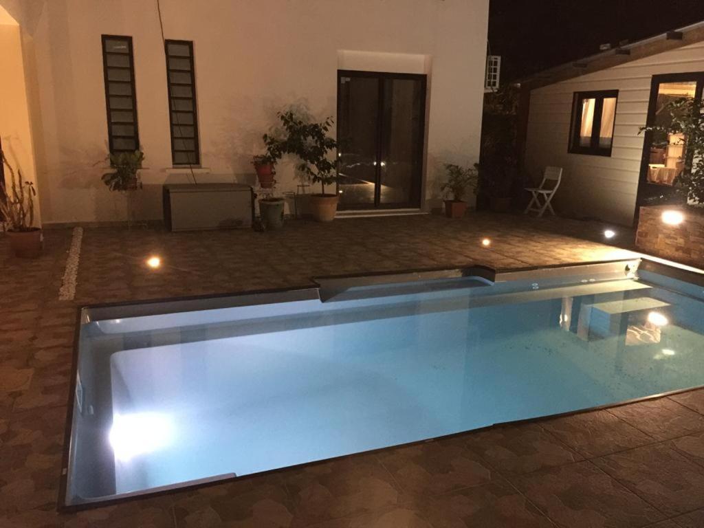 Nicole Residence Avec Piscine Chauffee & Jacuzzi Saint-Andre Εξωτερικό φωτογραφία
