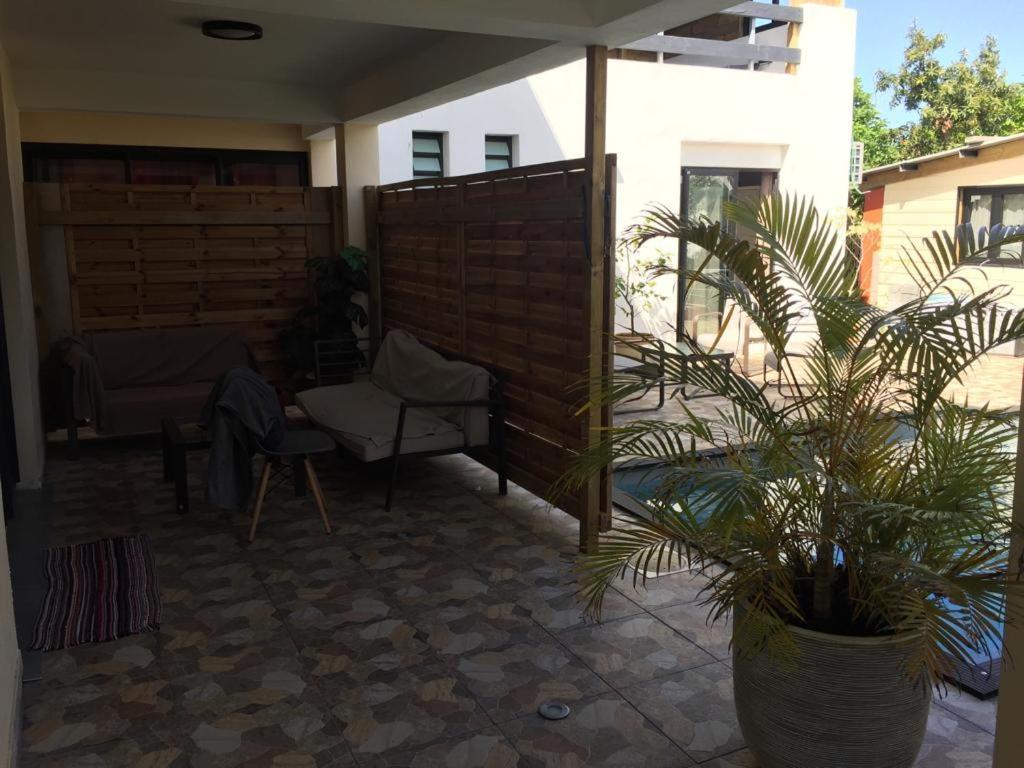 Nicole Residence Avec Piscine Chauffee & Jacuzzi Saint-Andre Εξωτερικό φωτογραφία