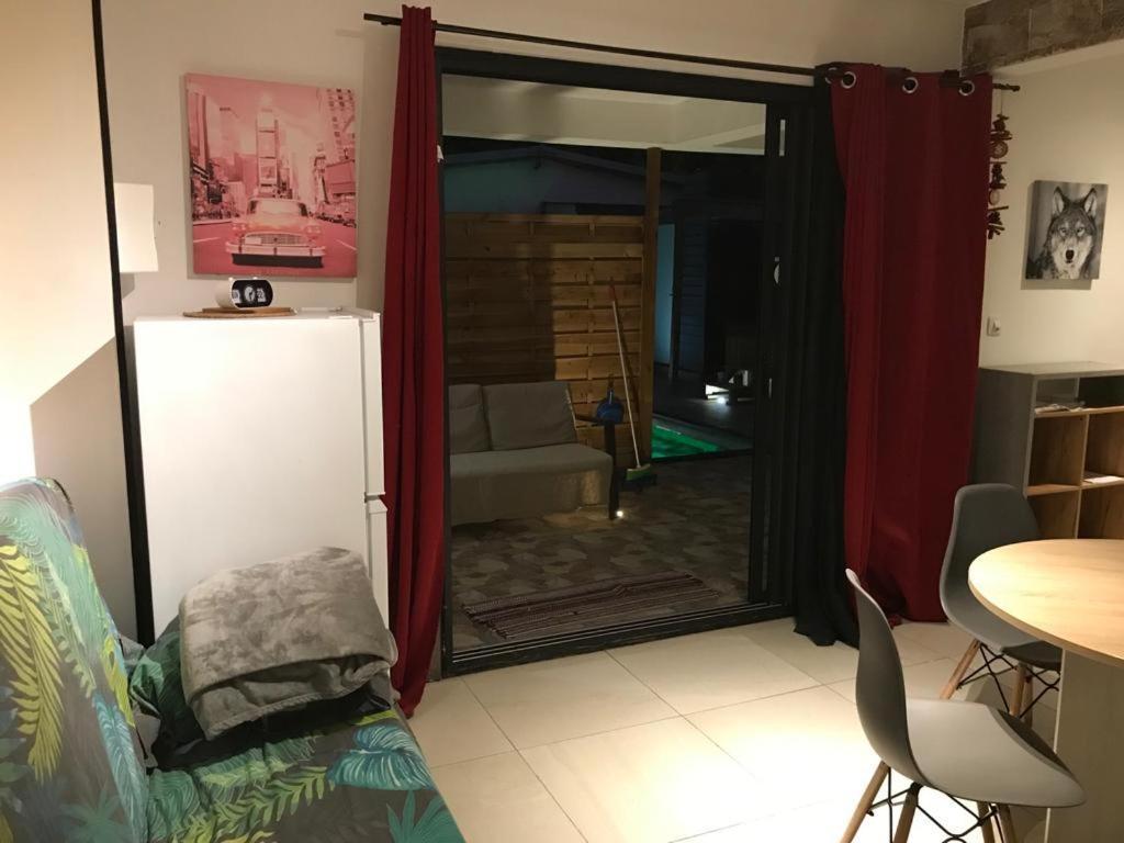 Nicole Residence Avec Piscine Chauffee & Jacuzzi Saint-Andre Εξωτερικό φωτογραφία